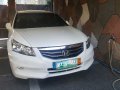 Selling Pearl White Honda Accord 2012 in Quezon City-7