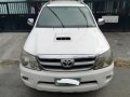 Sell Pearl White 2006 Toyota Fortuner in Manila-9
