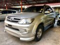 Toyota Fortuner 2008 Automatic for sale in Manila-8