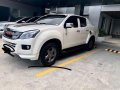 Sell Pearl White 2015 Isuzu D-Max in Manila-5