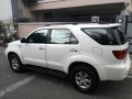 Sell Pearl White 2006 Toyota Fortuner in Manila-4
