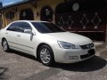 Pearl White Honda Accord 2004 for sale in Automatic-8