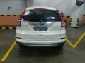 Pearlwhite 2016 Honda CR-V 2.0 S very fresh for sale in Taguig-0