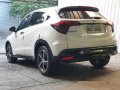 White Honda Hr-V 2018 for sale in Mandaluyong-4