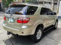 Selling Toyota Fortuner 2010 in Manila-8