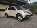 Selling Beige Isuzu Mu-X 2015 in Quezon City-8