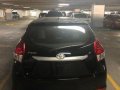 Selling Black Toyota Yaris 2016 in Manila-5