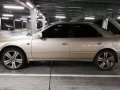 Selling Beige Toyota Camry 2000 Automatic Gasoline -1