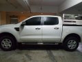 Selling White Ford Ranger 2014 in Mandaluyong-5
