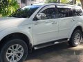 Sell White 2015 Mitsubishi Montero Sport at 96500 km-0