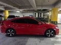 Sell Red 2017 Honda Civic at 13000 km -4