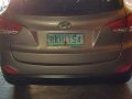 Brown Hyundai Tucson 2011 at 32000 km for sale-3