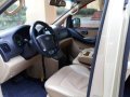 Best buy Very Fresh Top of the Line 2010 Hyundai Grand Starex Gold AT-16