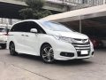 White Honda Odyssey 2015 for sale in Automatic-7