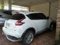 Selling White Nissan Juke 2017 at 29000 km -2