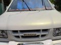 Sell White 2004 Isuzu Crosswind at 72000 km -1