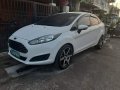 White Ford Fiesta 2014 at 77698 km for sale-5