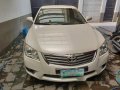Selling White Toyota Camry 2009 at 60000 km-1