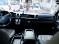 White Toyota Hiace 2015 Van for sale  -3