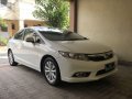 Selling White Honda Civic 2012 in Manila-6