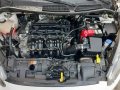 White Ford Fiesta 2014 at 77698 km for sale-5