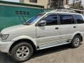 Sell White 2004 Isuzu Crosswind at 72000 km -0