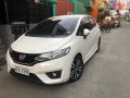 Selling White Honda Jazz 2017 Automatic Gasoline-3