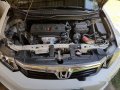 White Honda Civic 2013 at 68000 km for sale-4