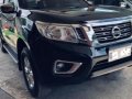 Selling Nissan Navara 2018 in Manila-3