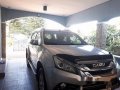 Selling Silver Isuzu Mu-X 2015 at 100000 km -3