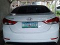 Selling White Hyundai Elantra 2011 at 127000 km-4