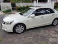 Selling White Honda Accord 2009 in Manila-3