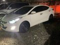 Selling White Hyundai Elantra 2011 at 127000 km-2