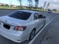 White Toyota Corolla Altis 2013 Automatic for sale-6