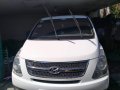 Selling White Hyundai Grand starex 2012 in Manila-7