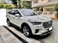 Pearlwhite Hyundai Grand santa fe 2017 for sale in Automatic-9