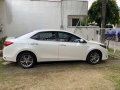 Pearl White Toyota Corolla altis 2015 for sale in Caloocan-4