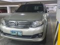 Pearlwhite Toyota Fortuner 2012 for sale in Mandaluyong City-3