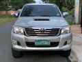 Selling Pearlwhite Toyota Hilux 2013 in Meycauayan-9