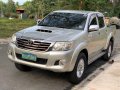 Selling Pearlwhite Toyota Hilux 2013 in Meycauayan-4