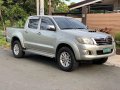 Selling Pearlwhite Toyota Hilux 2013 in Meycauayan-8