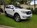 White Ford Everest 2015 for sale in Bautista-9