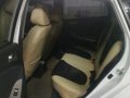 Selling White Hyundai Accent 2015 in Manila-9