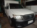 Silver Toyota Hilux 2015 for sale in Quezon City-5