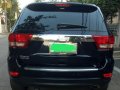 Selling Black Jeep Grand Cherokee 2011 in Manila-2