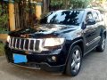 Selling Black Jeep Grand Cherokee 2011 in Manila-4