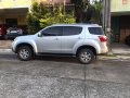 Selling White Isuzu Mu-X 2015 in Manila-1