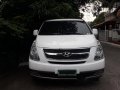 White Hyundai Grand starex 2014 for sale in Manila-8