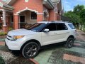 White Ford Explorer 2013 for sale in Automatic-7