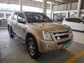 Selling Beige Isuzu D-Max 2013 in Manila-0